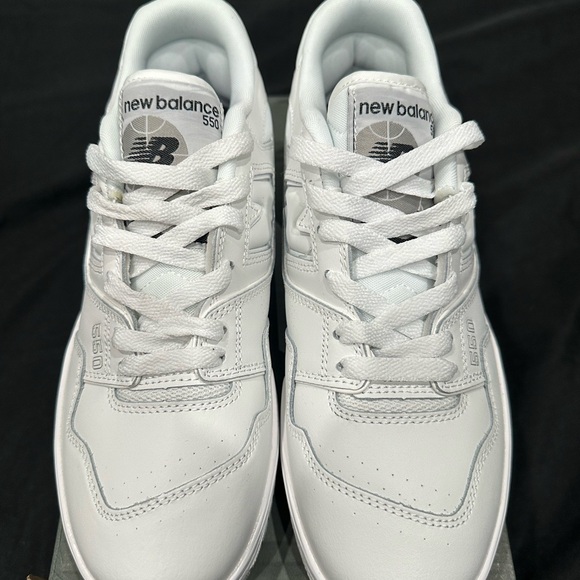 New Balance 550 White Size 8.5 men’s - Picture 4 of 6